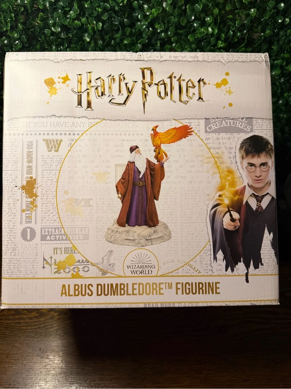 Harry Potter Albus Dumbledore Figurine - Gold/Brown